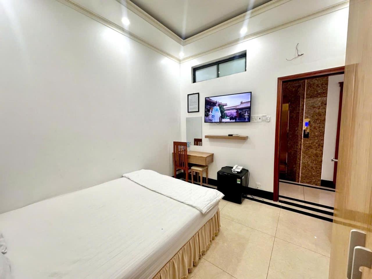 Phung Hoang Vu Hotel Bac Lieu Exterior photo