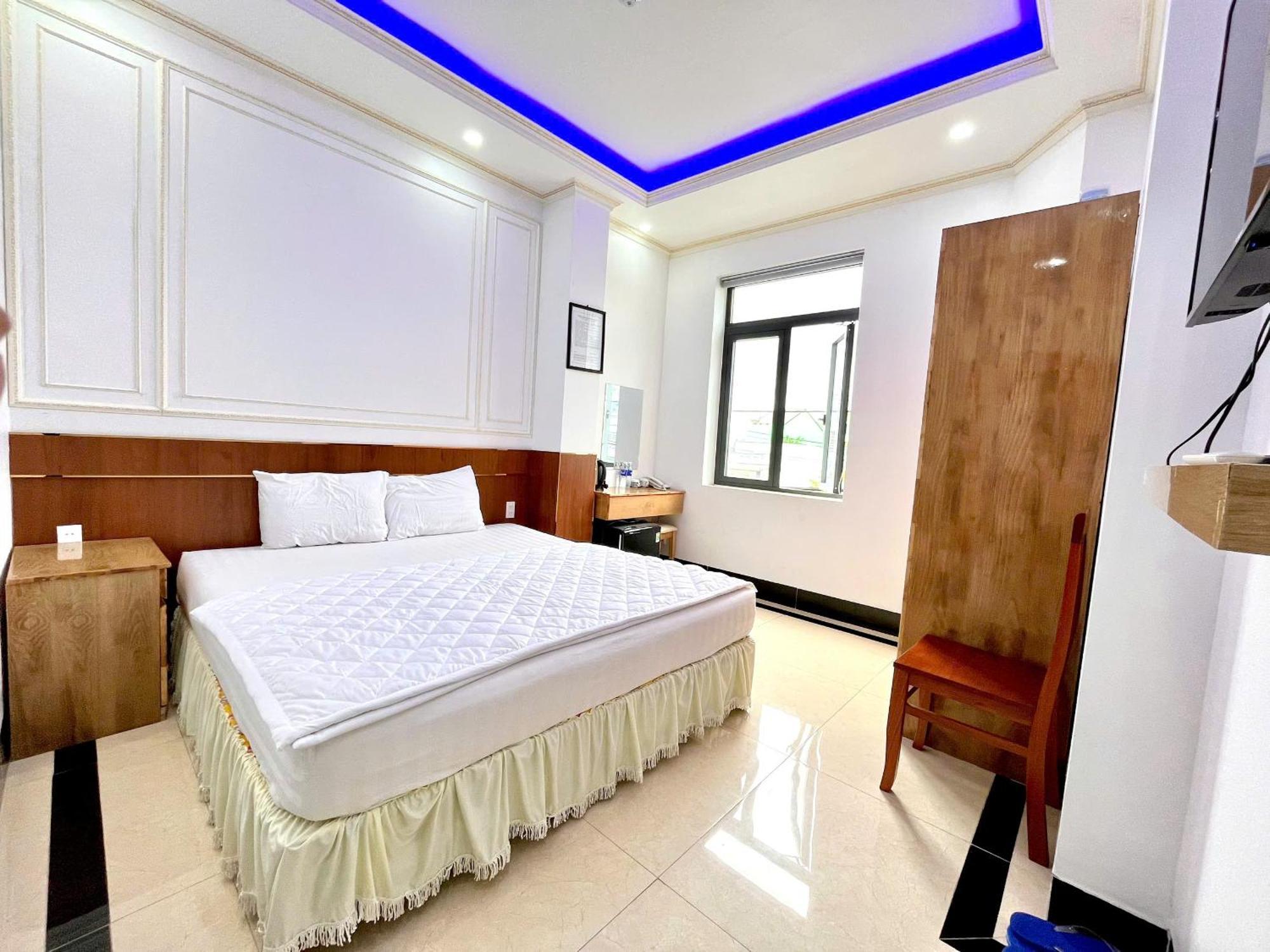 Phung Hoang Vu Hotel Bac Lieu Exterior photo